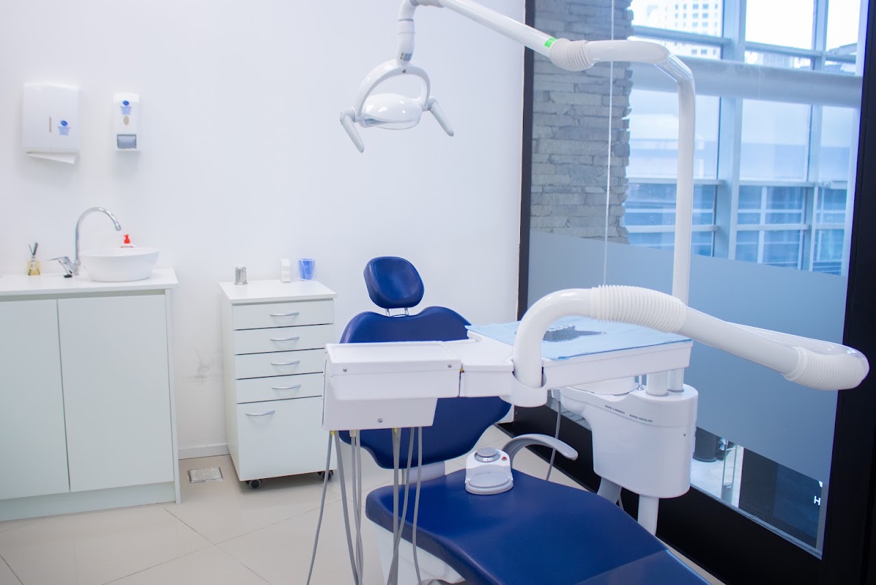 Consultorio dental de vanguardia Marfiles en Alto Comahue Shopping